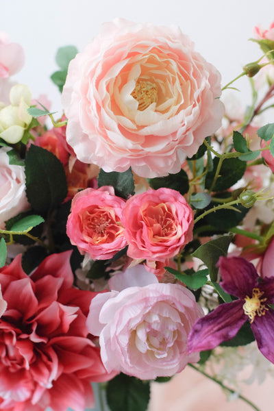 "Sabrine" Bouquet in Nepal Vase