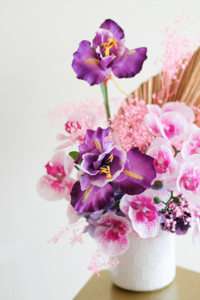 "Iris" Honeycomb Pattern Ceramic Vase