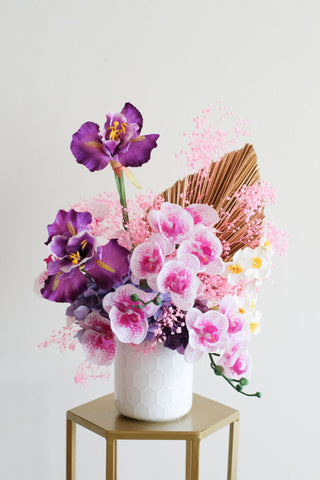 "Iris" Honeycomb Pattern Ceramic Vase