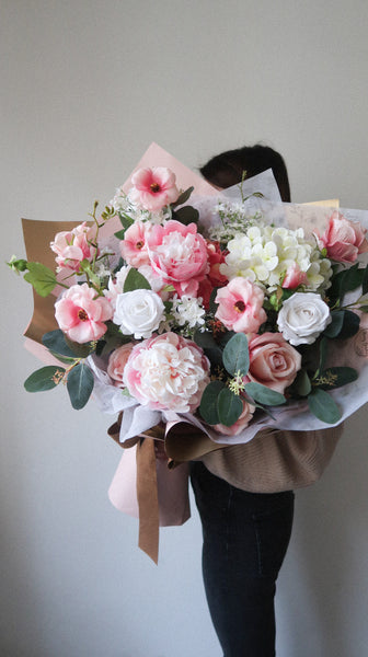 009 Mega Bouquet "Pink Valentine"